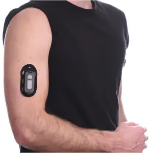 Connected Hydration FAQ - Epicore Biosystems 5 Man wearing biowearable device on upper arm